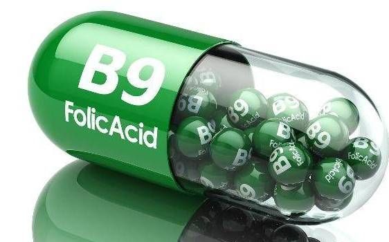 孕期，孕妇补充“叶酸”时，避免吃两种食物，可能会“适得其反”